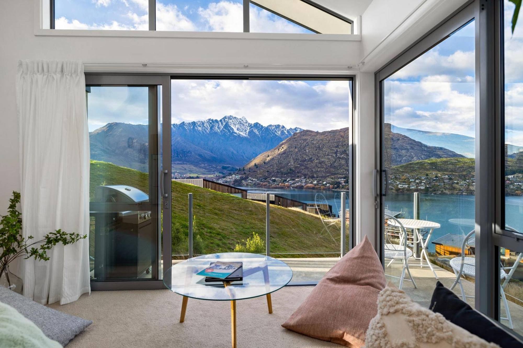 فيلا Luxury Away - Summit View كوينستاون المظهر الخارجي الصورة